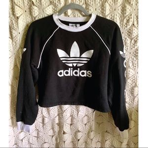 Adidas ✨ cropped sweater✨ size S